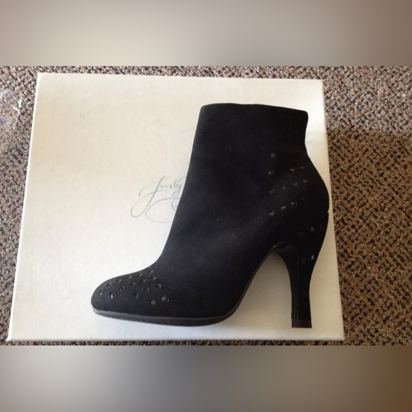 Lovely People Patent And Suede Heeled Boots - Picture 5 of 9